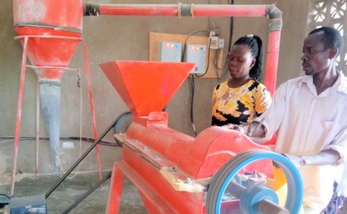ウガンダでは製粉所が竣工